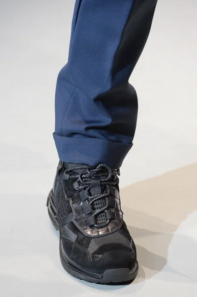 Look 36